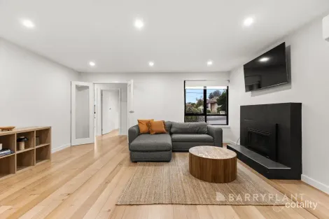 Property photo of 2 Caledonia Crescent Mulgrave VIC 3170