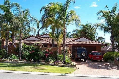 4 Cornish Ave, Woodvale, WA 6026