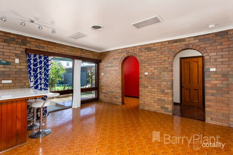 Property photo of 34 Huntingfield Drive Hoppers Crossing VIC 3029