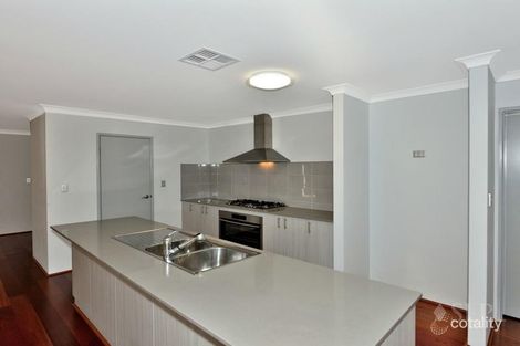 Property photo of 17 Highland Crescent Meadow Springs WA 6210