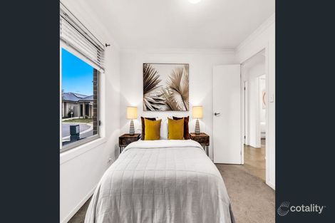 Property photo of 16 Michael Road Munno Para West SA 5115