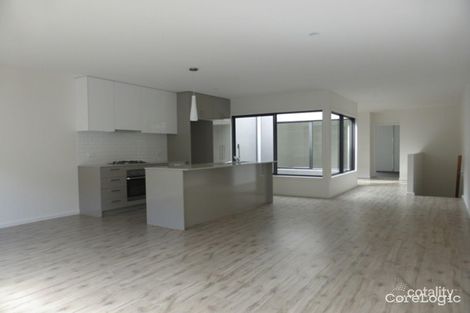 Property photo of 26 Paradise Parade Point Cook VIC 3030