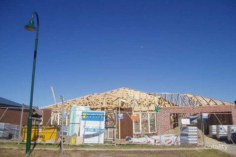 43 Franklin Pde, Lynbrook, VIC 3975