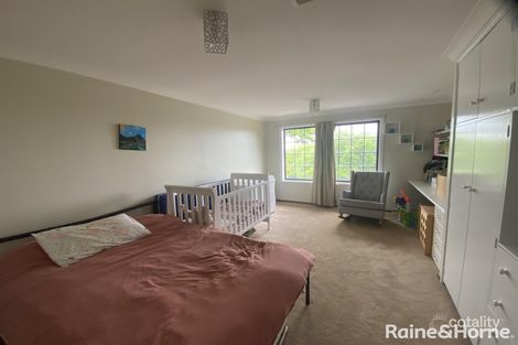 Property photo of 14 Panpande Crescent Orange NSW 2800