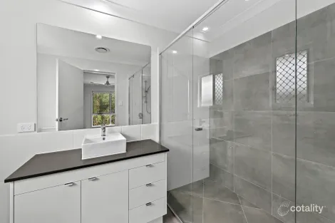 Property photo of 45 Mountain Ash Way Redland Bay QLD 4165