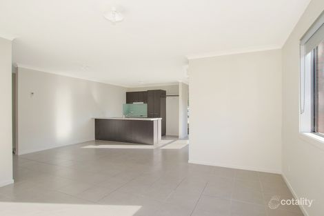 Property photo of 52 Greta Drive Hamilton Valley NSW 2641