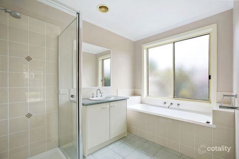 Property photo of 10 Caversham Drive Mornington VIC 3931