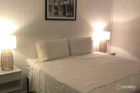 Property photo of 2017/1 Ocean Street Burleigh Heads QLD 4220