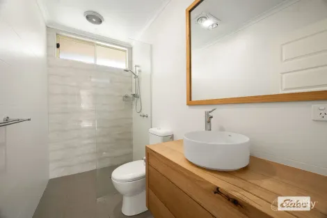 Property photo of 523 Margaret Place Lavington NSW 2641