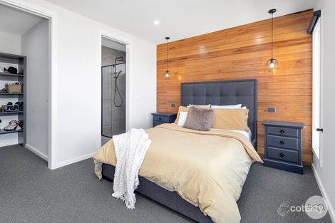 Property photo of 8 Grainger Parade Lucas VIC 3350