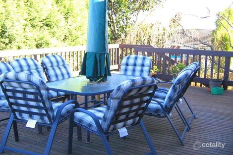 Property photo of 4 Thurso Court Endeavour Hills VIC 3802