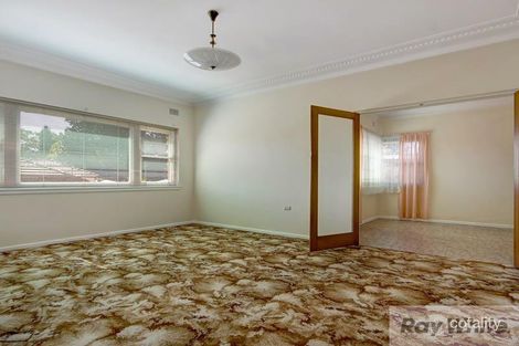 Property photo of 32 Monaro Avenue Kingsgrove NSW 2208
