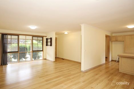 Property photo of 19 Dampier Grove Ringwood VIC 3134