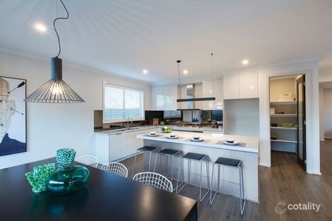 Property photo of 18 Billeroy Way Werribee VIC 3030
