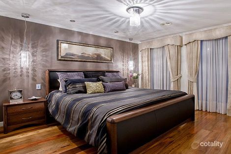 Property photo of 3 Diamond Court Hillside VIC 3037