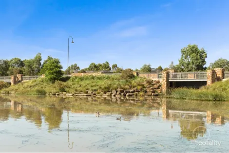 Property photo of 1/70 Hazel Glen Drive Doreen VIC 3754