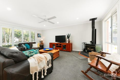 Property photo of 19 Sanctuary Place Bateau Bay NSW 2261