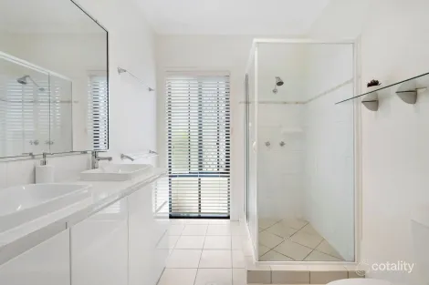 Property photo of 27 Sandleigh Crescent Sippy Downs QLD 4556