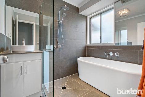 Property photo of 27 McCulloch Avenue Seaford VIC 3198