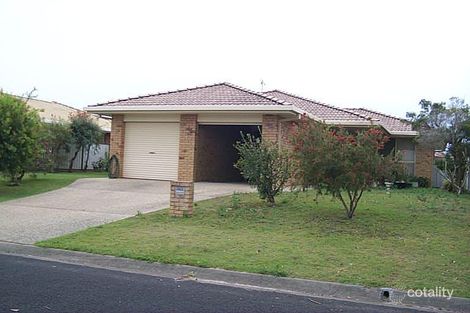 2/7 Casuarina Cl, Yamba, NSW 2464