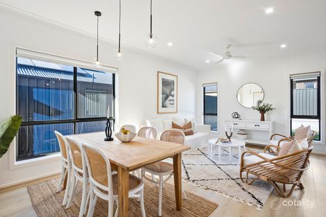 Property photo of 5 Bottlebrush Drive Calderwood NSW 2527