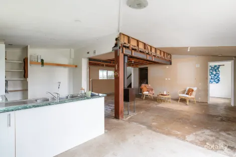 Property photo of 19 Squire Street Tin Can Bay QLD 4580