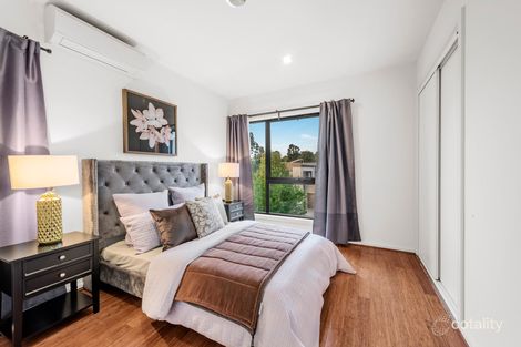 Property photo of 7 Muyan Circuit Burwood VIC 3125