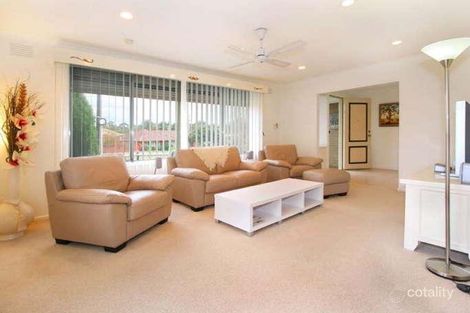 Property photo of 1 Cynisca Court Wheelers Hill VIC 3150
