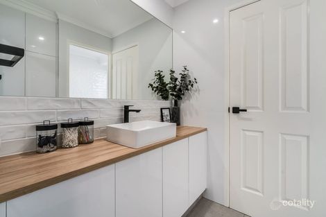 Property photo of 9 Whatley Way Craigmore SA 5114