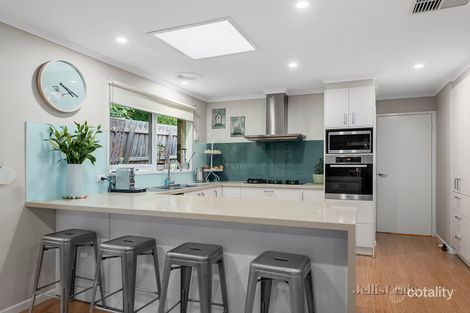 Property photo of 2 Bullock Court Donvale VIC 3111