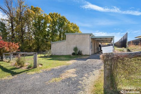 17 Madgwick Dr, Armidale, NSW 2350
