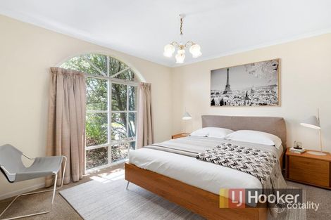 Property photo of 22 Dewsbury Court Narre Warren South VIC 3805