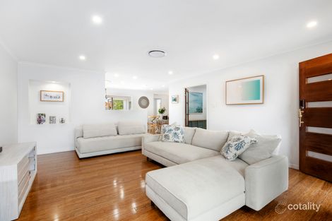 Property photo of 10 Horder Avenue Labrador QLD 4215