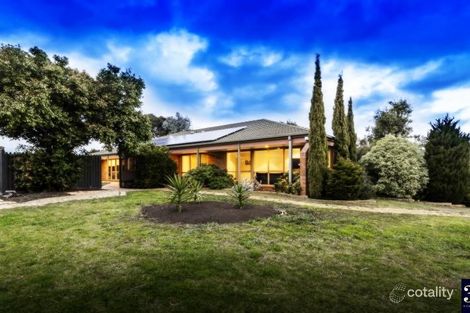 Property photo of 1 Orton Place Roxburgh Park VIC 3064