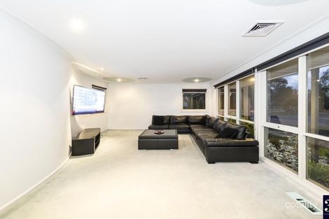 Property photo of 1 Orton Place Roxburgh Park VIC 3064
