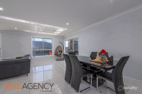 Property photo of 85 Botanic Way Orange NSW 2800