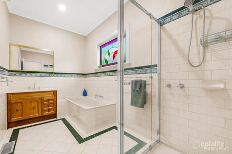 2/16 Cook Rd, Mitcham, VIC 3132