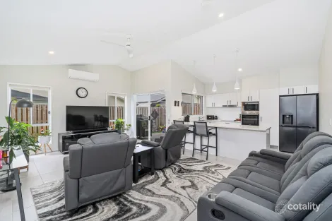 144/2-20 Island View Dr, Urangan, QLD 4655