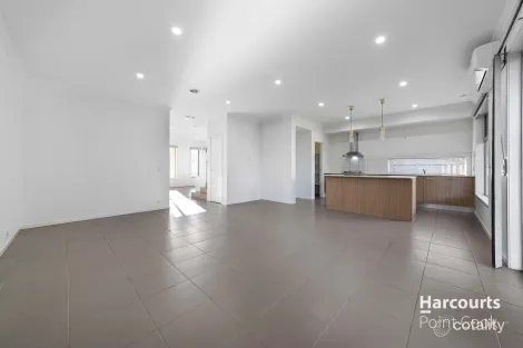 Property photo of 24 Broadbeach Circuit Point Cook VIC 3030
