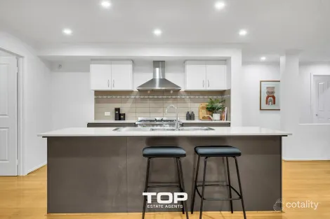 Property photo of 41 Thunderbolt Drive Cranbourne East VIC 3977