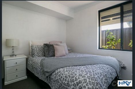 Property photo of 11 Drosera Parkway Dayton WA 6055