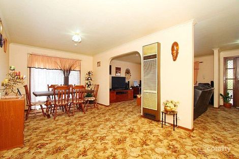 Property photo of 1 Royston Close Mill Park VIC 3082