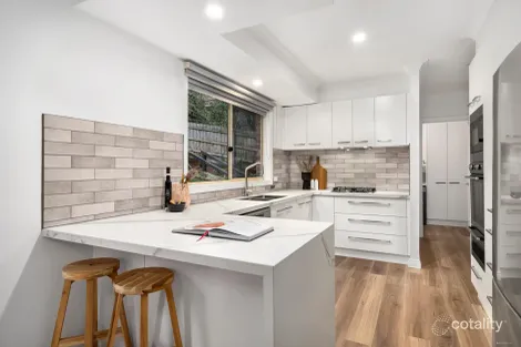 Property photo of 2 Tathra Place St Helena VIC 3088