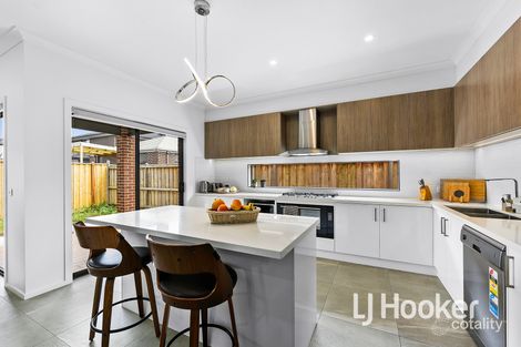 Property photo of 43 Botany Way Cranbourne East VIC 3977