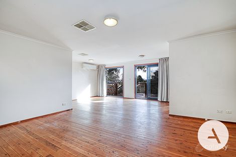 Property photo of 19 Bainbridge Close Chisholm ACT 2905
