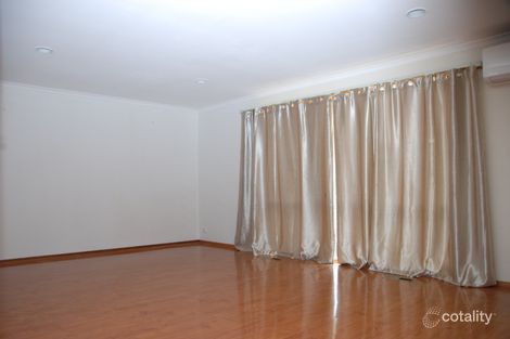Property photo of 4 Caroline Place Hampton Park VIC 3976