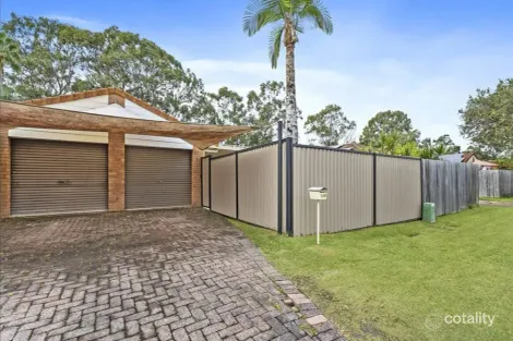 1/49 Morinda Way, Labrador, QLD 4215