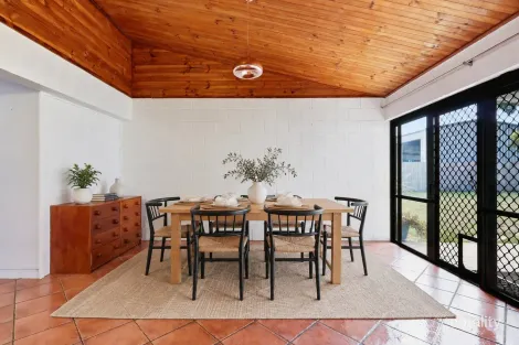 Property photo of 19 Burwood Close Andergrove QLD 4740