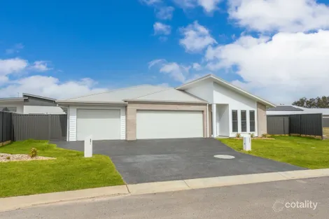 Property photo of 2/3 Bular Close Old Bar NSW 2430