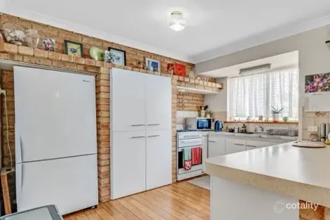 Property photo of 2 Marriot Place Australind WA 6233